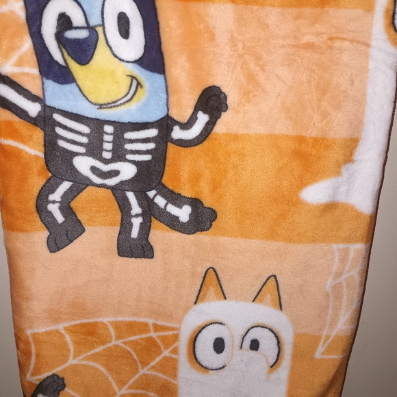 Halloween Bluey Blanket - Picture 4 of 4